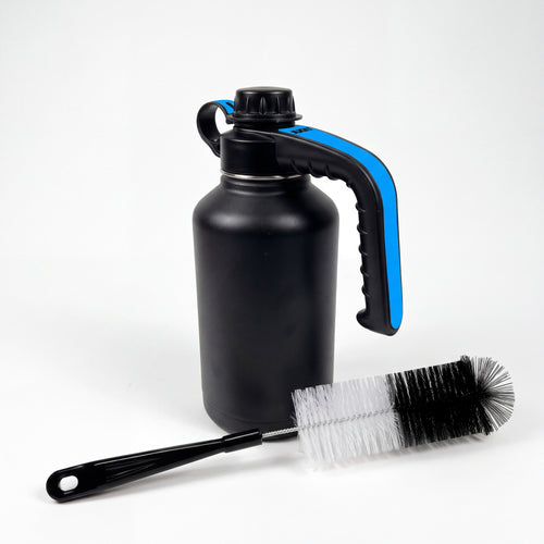 Clean-It bottle brush beside a JUGIT Blue 64oz Bundle-It bottle. Bottle sold separately.